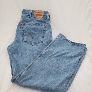 Vintage 501 Buttonfly Levi's in classic Levi blue - perfect amount of wear 38x30